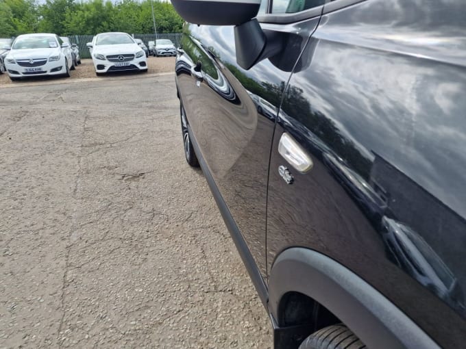 2025 Vauxhall Crossland X