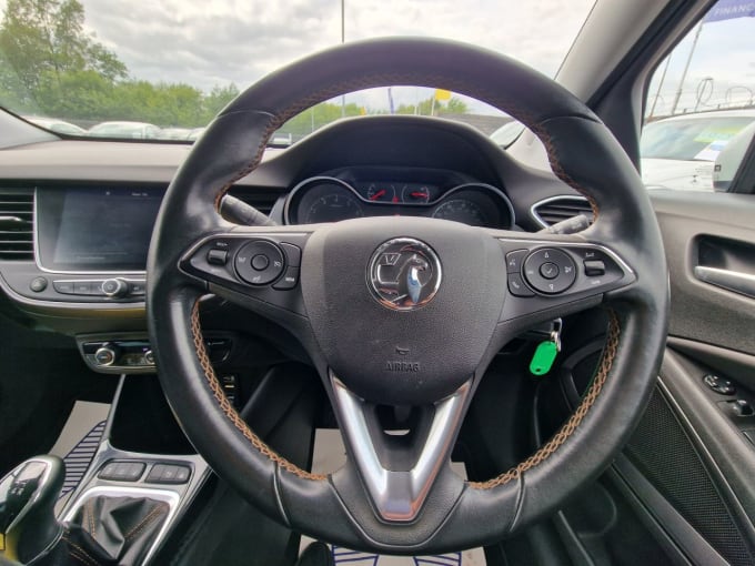 2025 Vauxhall Crossland X