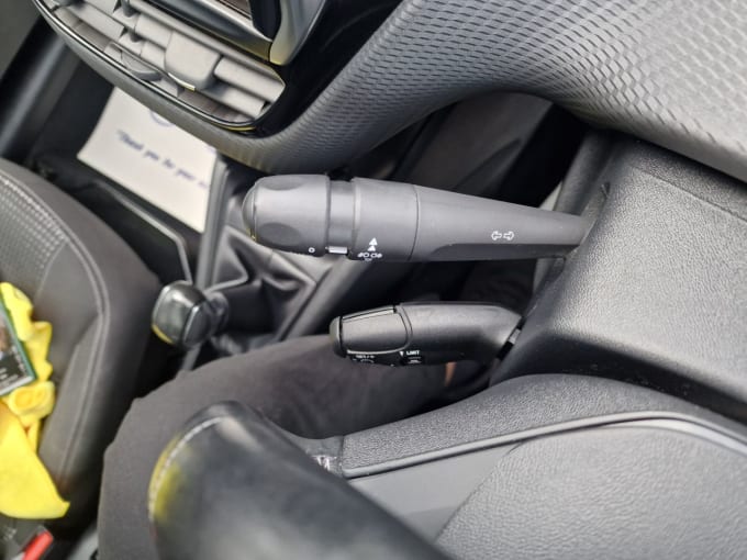 2025 Peugeot 208