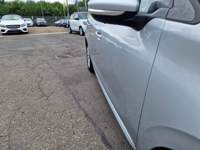 2025 Peugeot 208