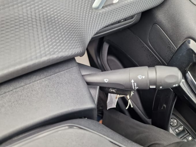 2025 Peugeot 208