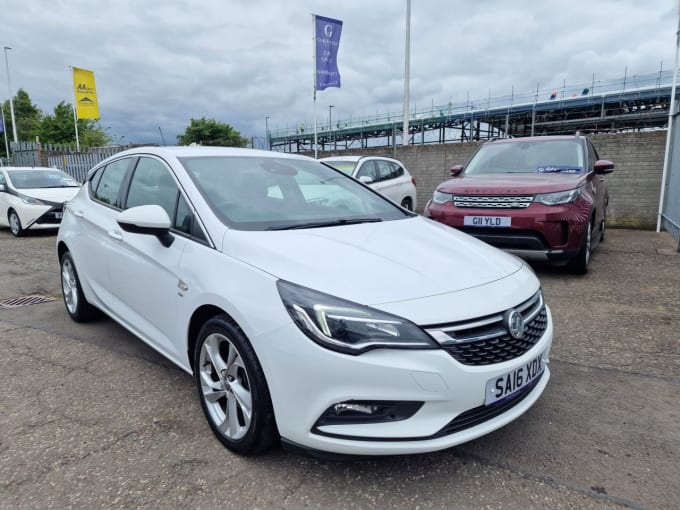 2025 Vauxhall Astra
