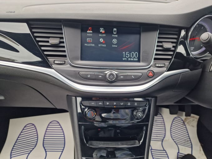 2025 Vauxhall Astra