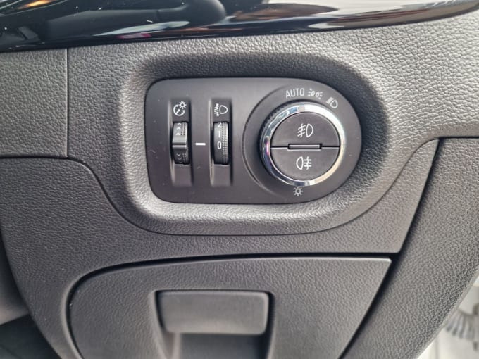 2025 Vauxhall Astra