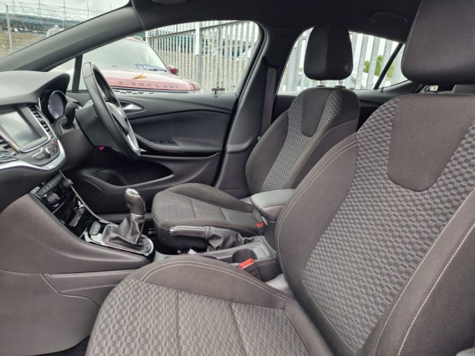 2025 Vauxhall Astra