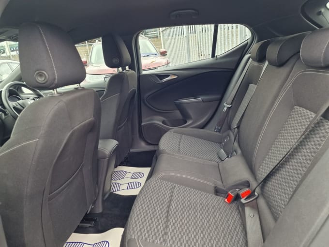 2025 Vauxhall Astra