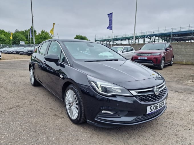 2025 Vauxhall Astra