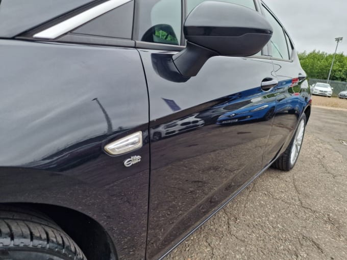 2025 Vauxhall Astra