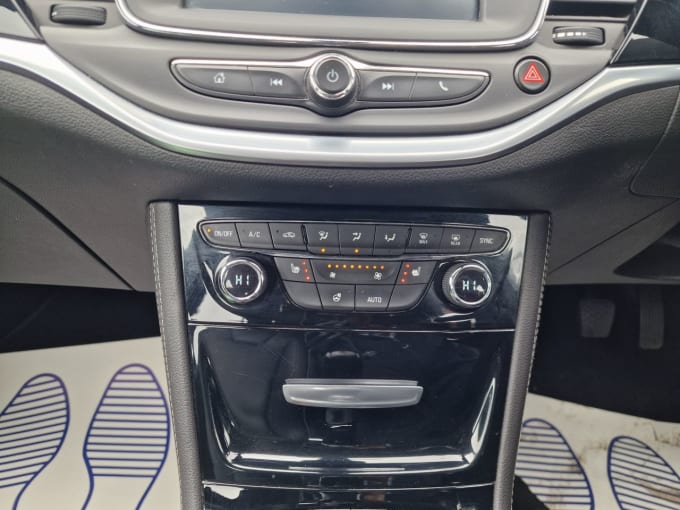 2025 Vauxhall Astra