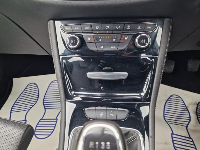2025 Vauxhall Astra