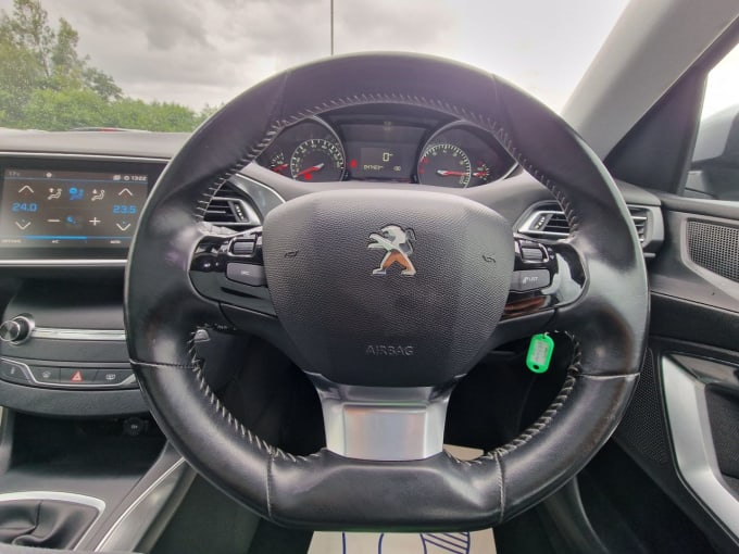 2025 Peugeot 308