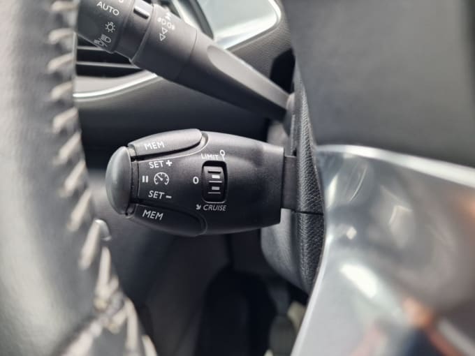 2025 Peugeot 308
