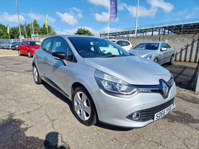 2025 Renault Clio