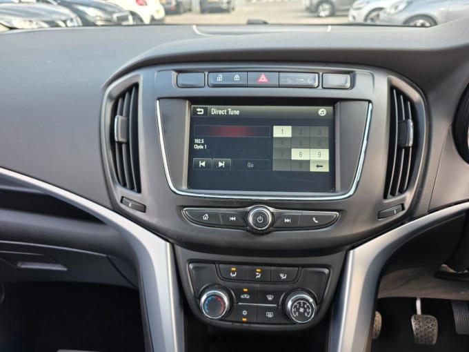 2025 Vauxhall Zafira Tourer