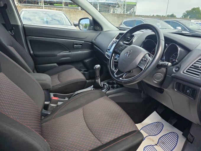 2025 Mitsubishi Asx