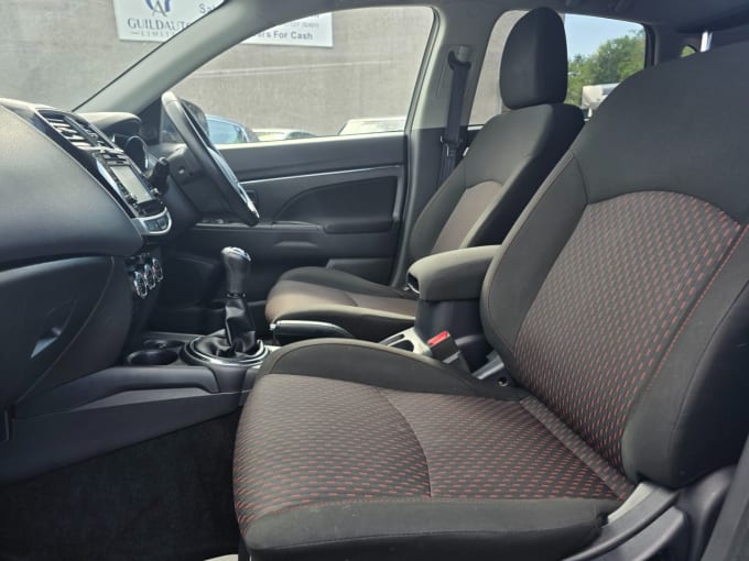 2025 Mitsubishi Asx