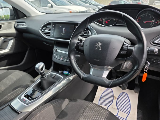 2025 Peugeot 308