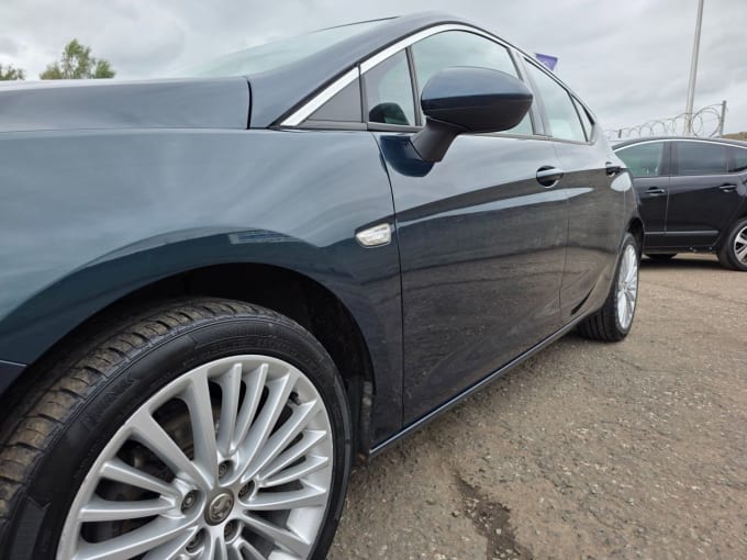 2025 Vauxhall Astra