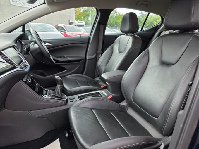 2025 Vauxhall Astra