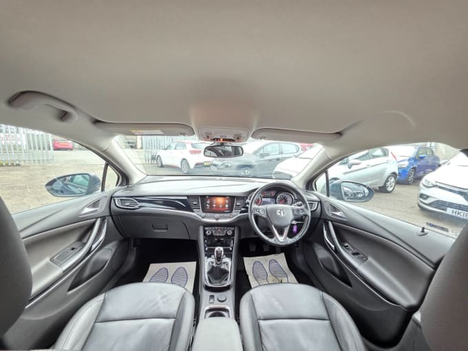 2025 Vauxhall Astra