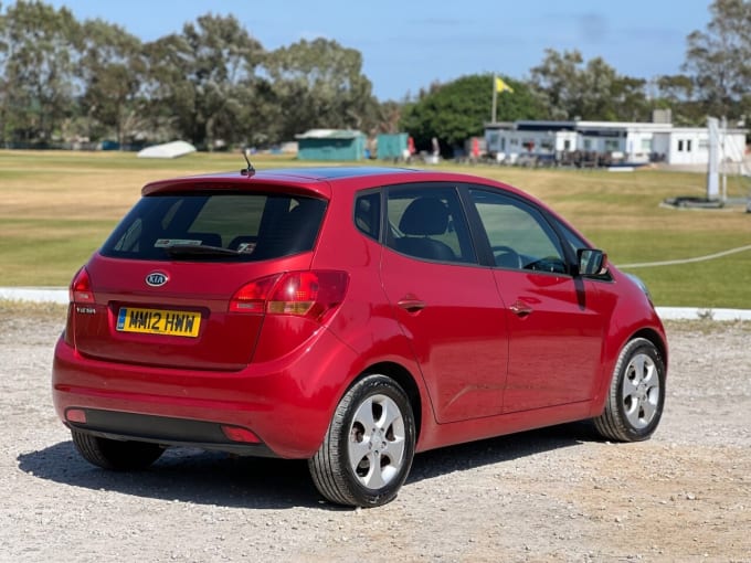 2025 Kia Venga