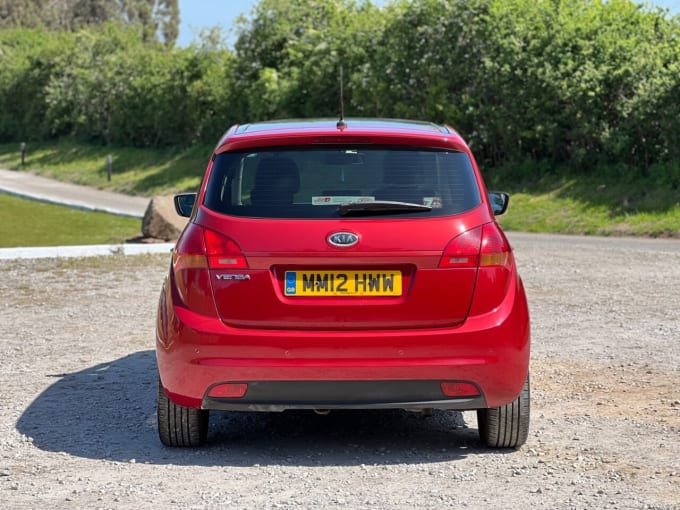 2025 Kia Venga