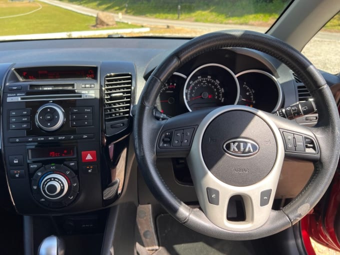 2025 Kia Venga