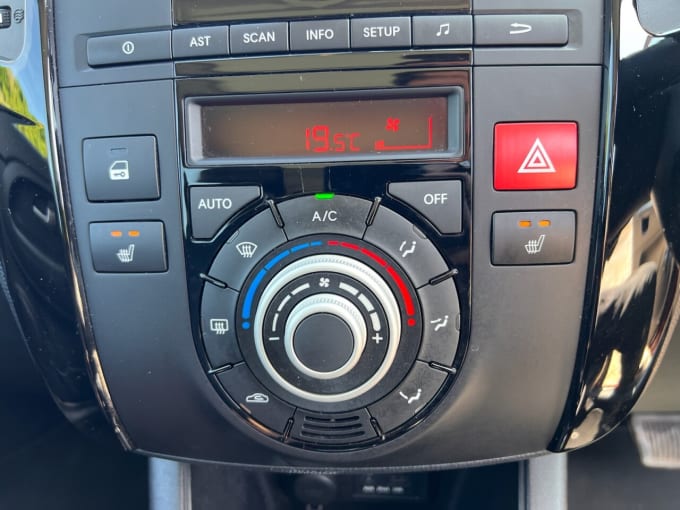 2025 Kia Venga