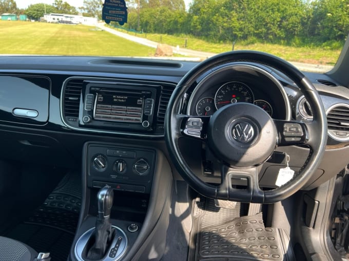 2025 Volkswagen Beetle