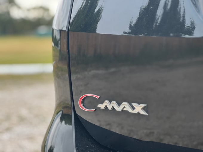 2025 Ford C-max