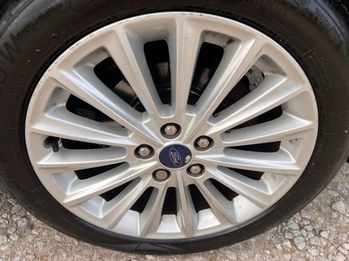 2025 Ford C-max