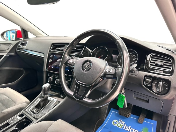 2025 Volkswagen Golf