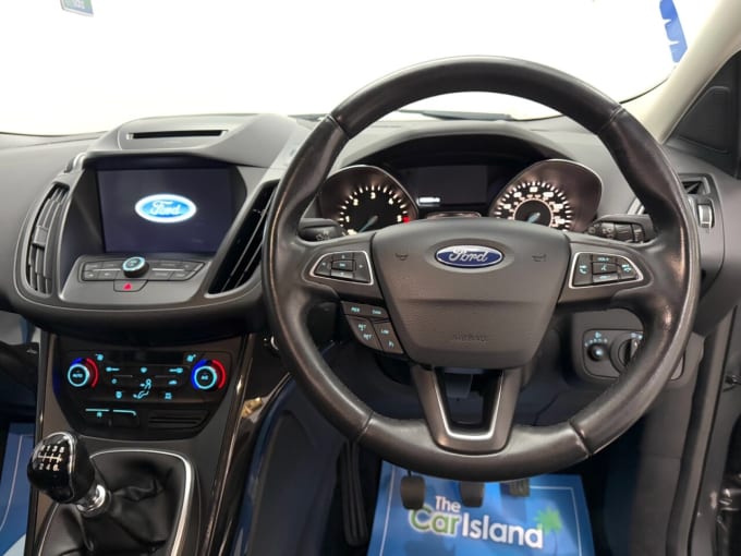 2025 Ford Kuga