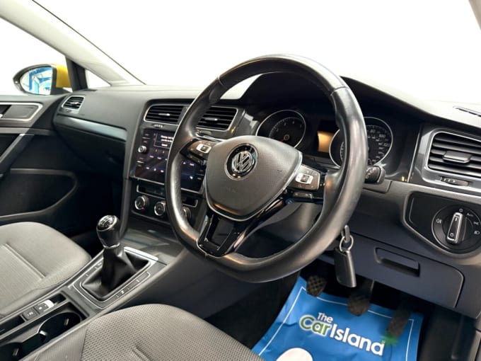 2025 Volkswagen Golf