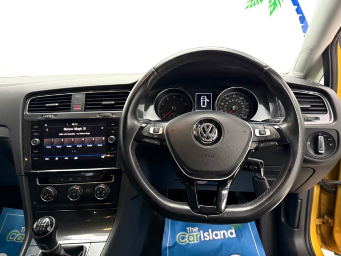 2025 Volkswagen Golf