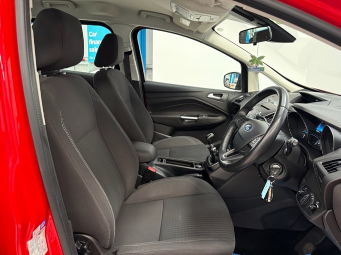 2025 Ford Grand C-max