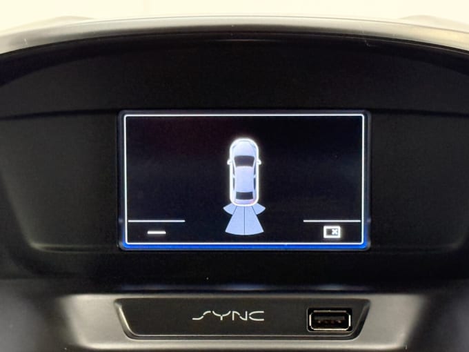 2025 Ford Grand C-max