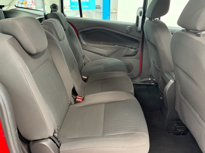 2025 Ford Grand C-max