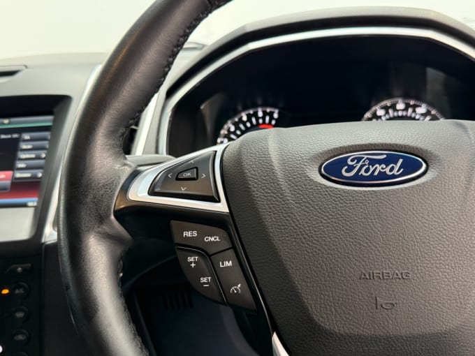 2025 Ford Edge