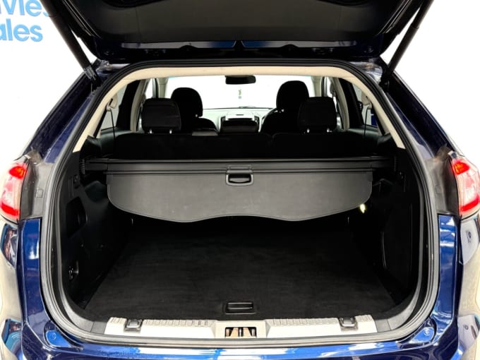 2025 Ford Edge