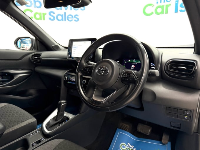 2025 Toyota Yaris Cross