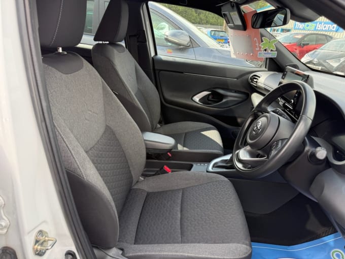 2025 Toyota Yaris Cross