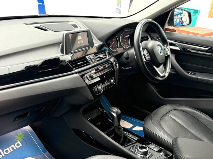 2025 BMW X1