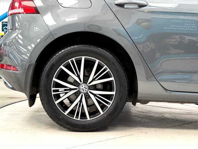 2025 Volkswagen Golf