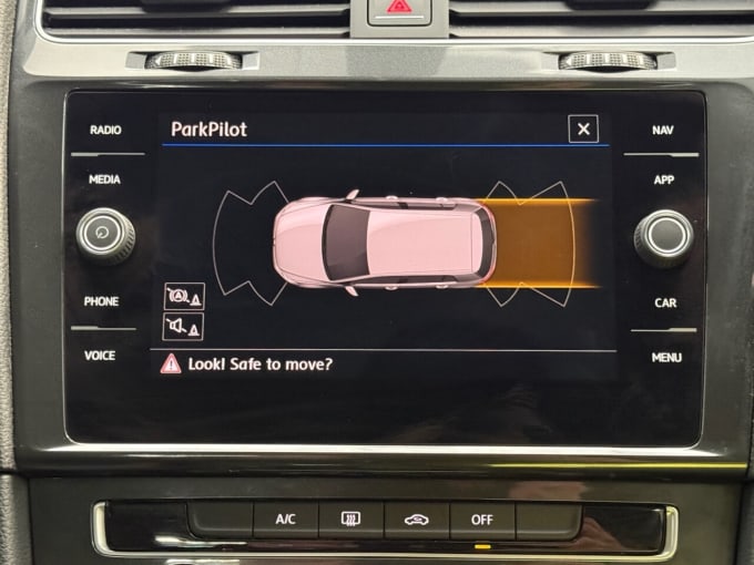2025 Volkswagen Golf
