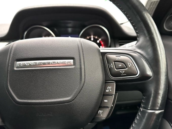 2025 Land Rover Range Rover Evoque