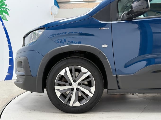 2025 Peugeot Rifter