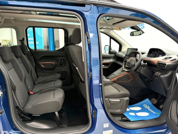 2025 Peugeot Rifter