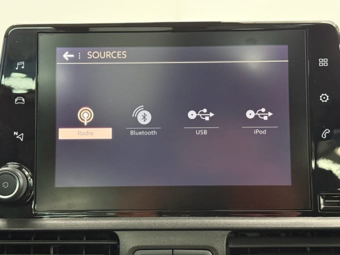 2025 Peugeot Rifter