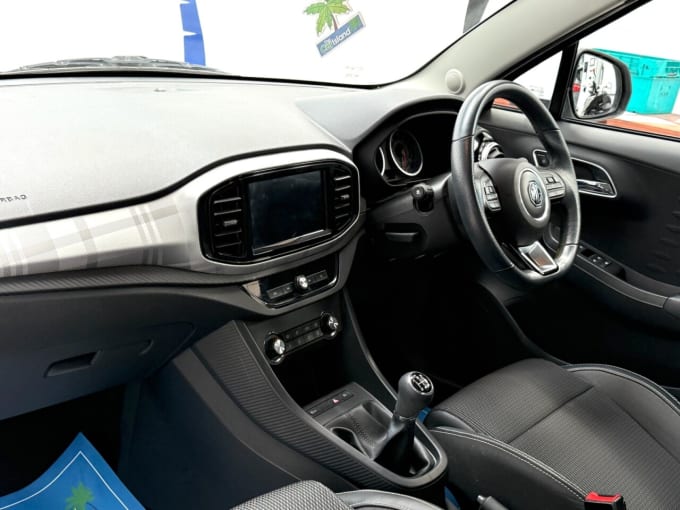 2025 Mg Mg3